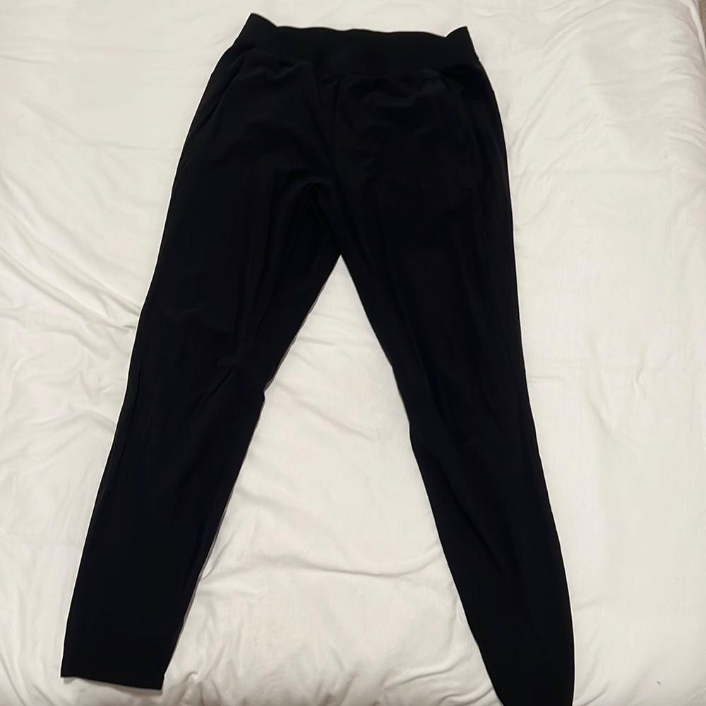 Lululemon Men’s In Mind Pant 30” - Size M